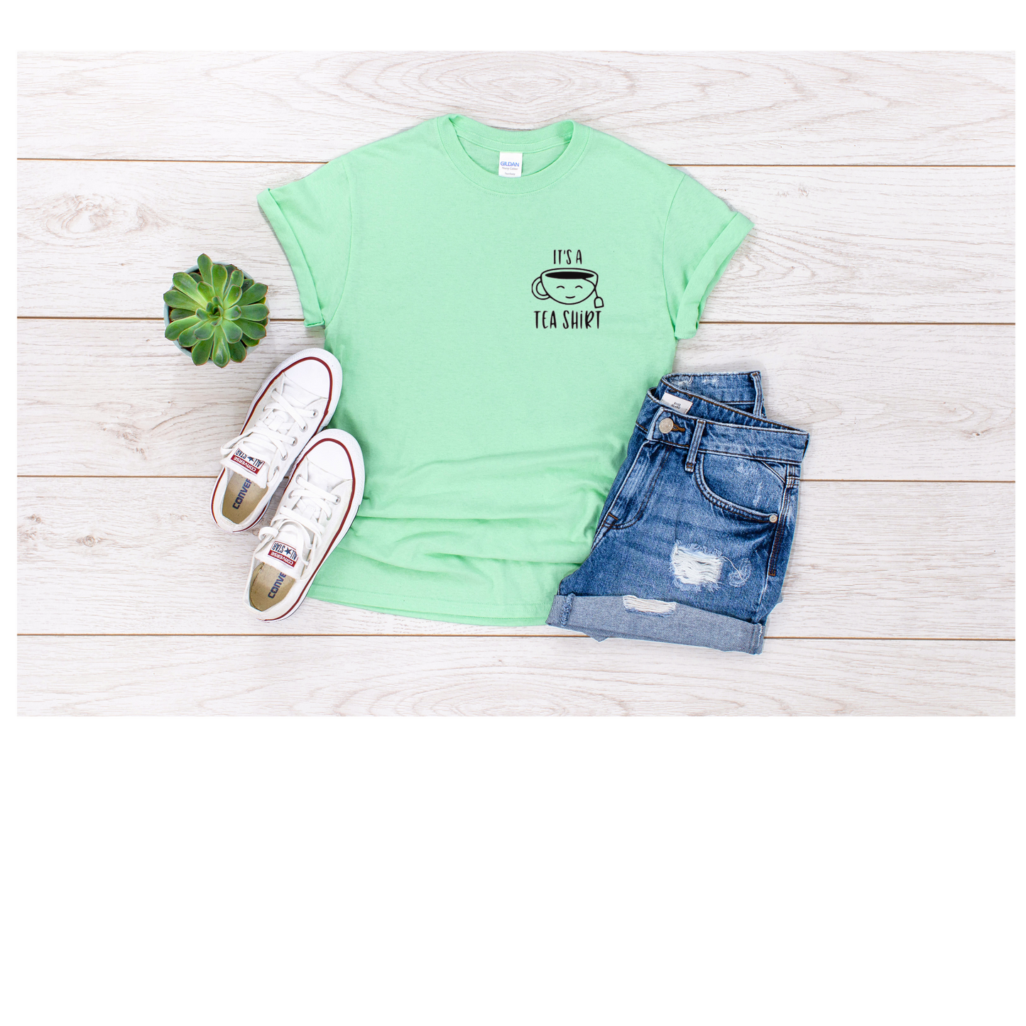 'It's a tea shirt' T-shirt